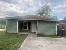 featured image of 201 Ruel St #B