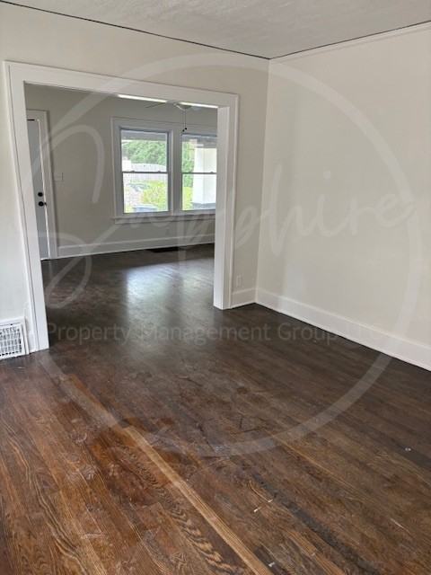 1508 E 49th Ter - Photo 4 of 29