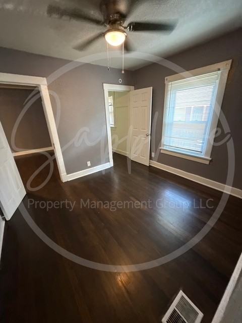 5505 Woodland Ave - Photo 3 of 8