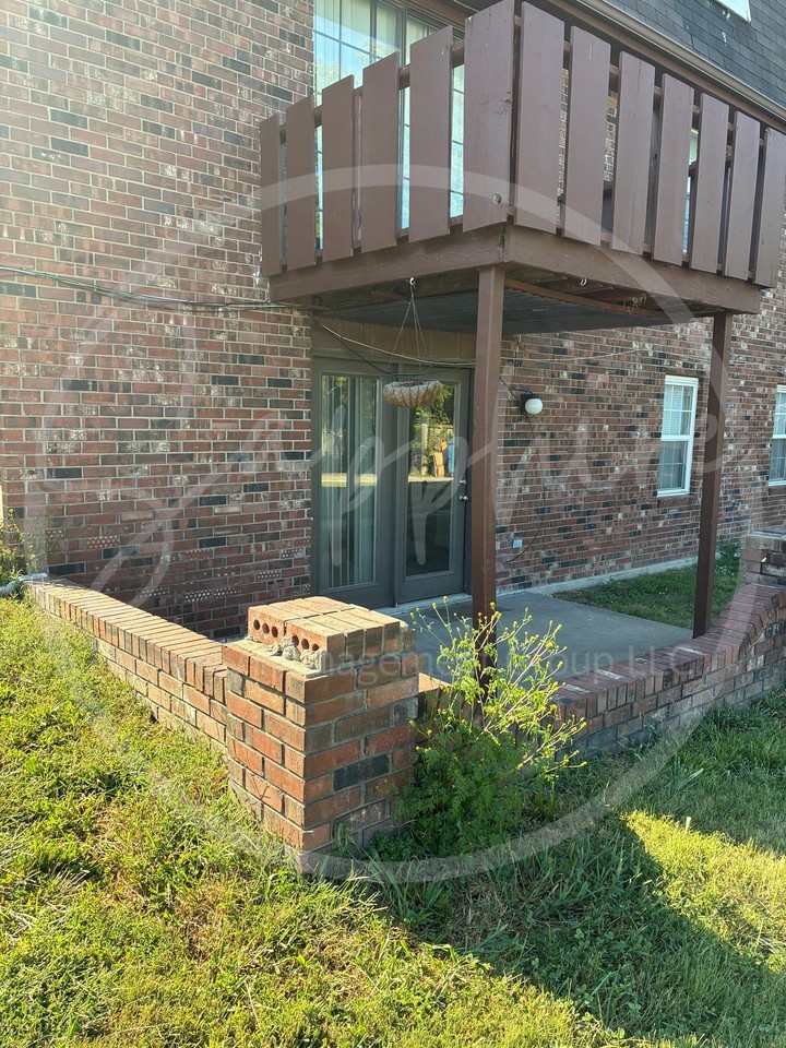 7010 N Church Rd #A - Photo 2 of 2