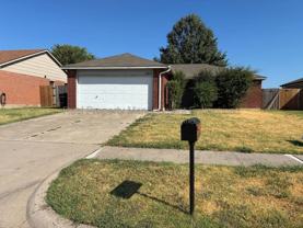 1013 N Windermere Dr - Photo 1 of 1