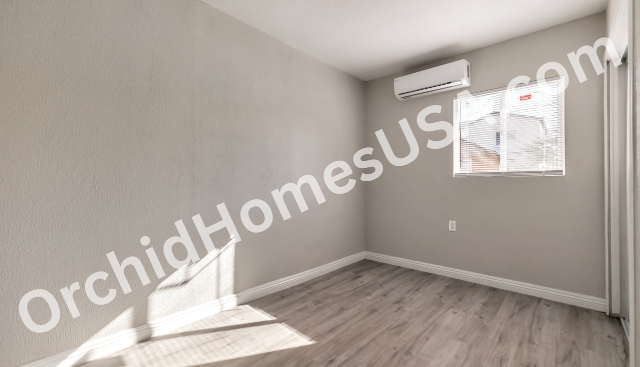3811 S 9th St #A - Photo 2 of 11