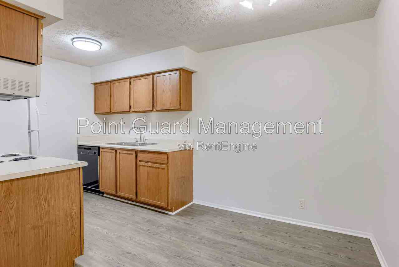 1408 Lee Dr #43 - Photo 5 of 32