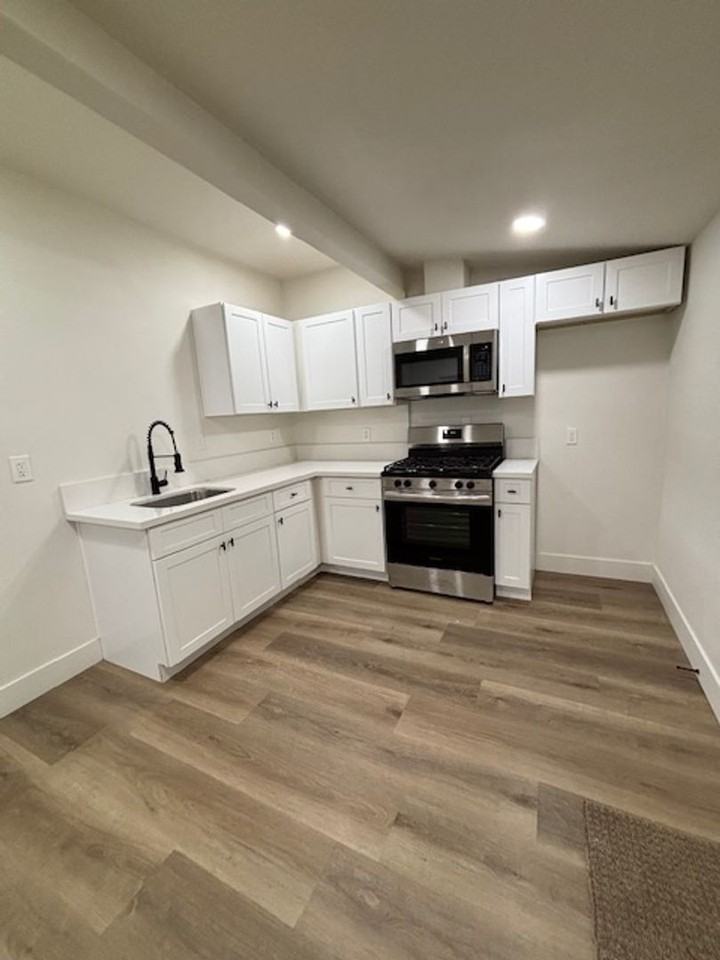 4338 University Ave #C - Photo 2 of 11