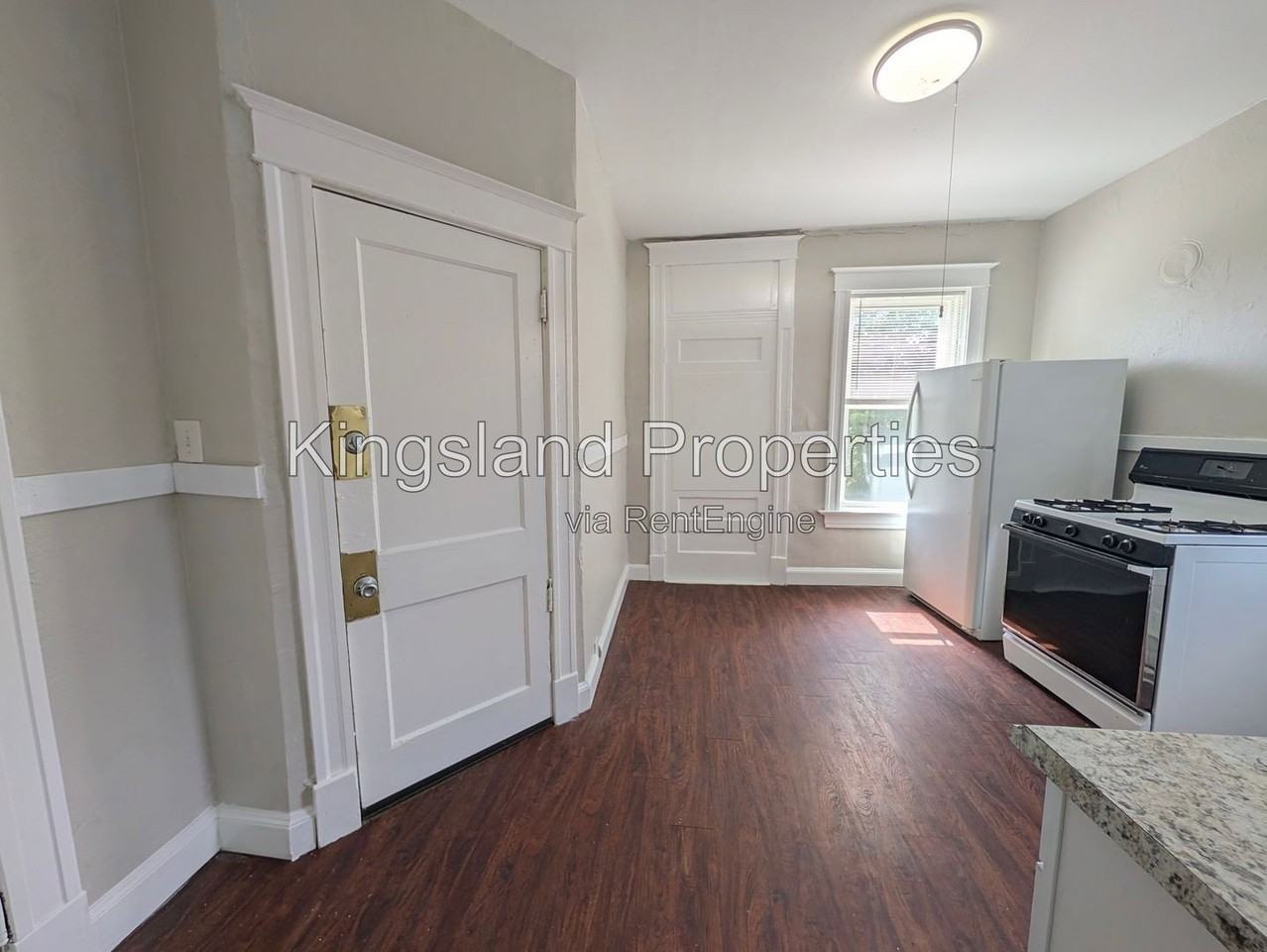 4154 Folsom Ave - Photo 7 of 10