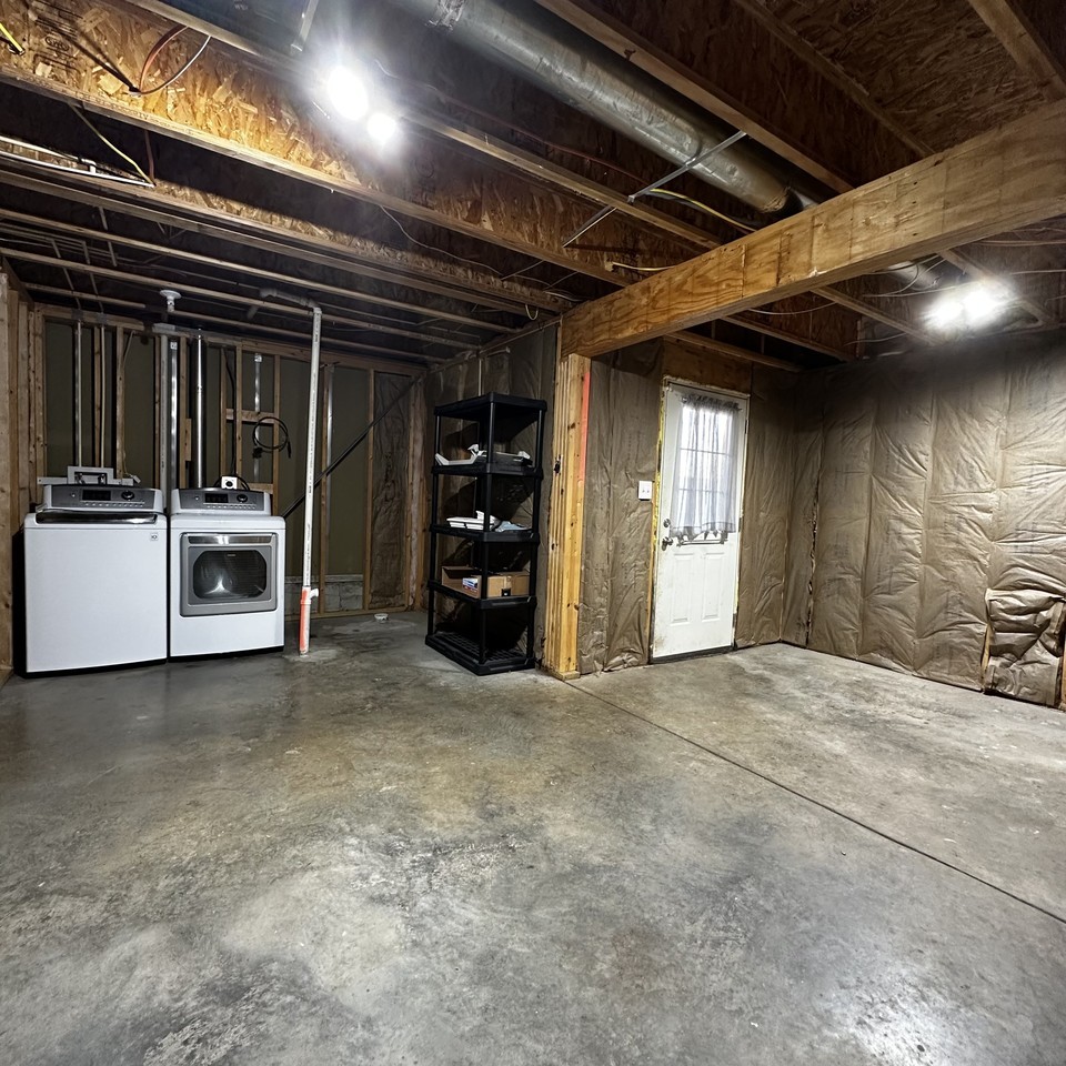 172 Birds Eye View Dr #1 - Photo 2 of 24