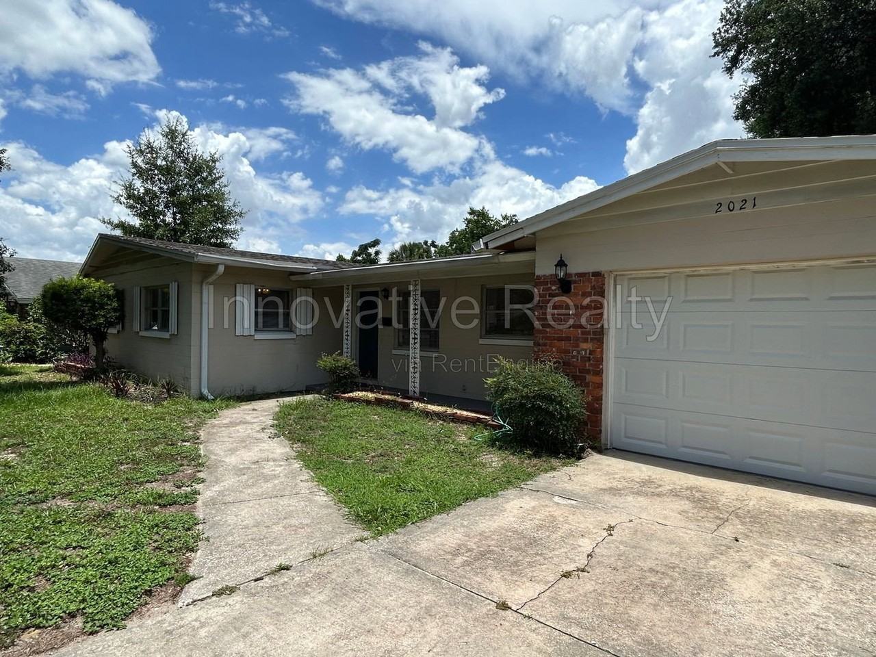 2021 Woodcrest Dr - Photo 3 of 27
