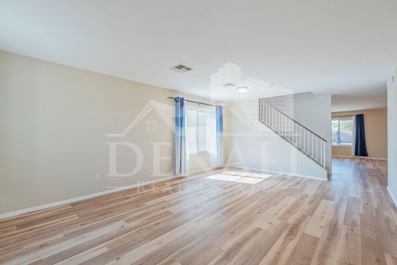 10095 N Mill Crossing Way - Photo 5 of 50