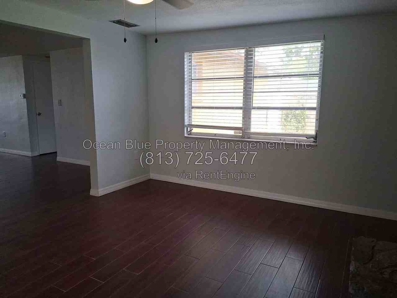9330 Ledgestone Ln - Photo 7 of 17