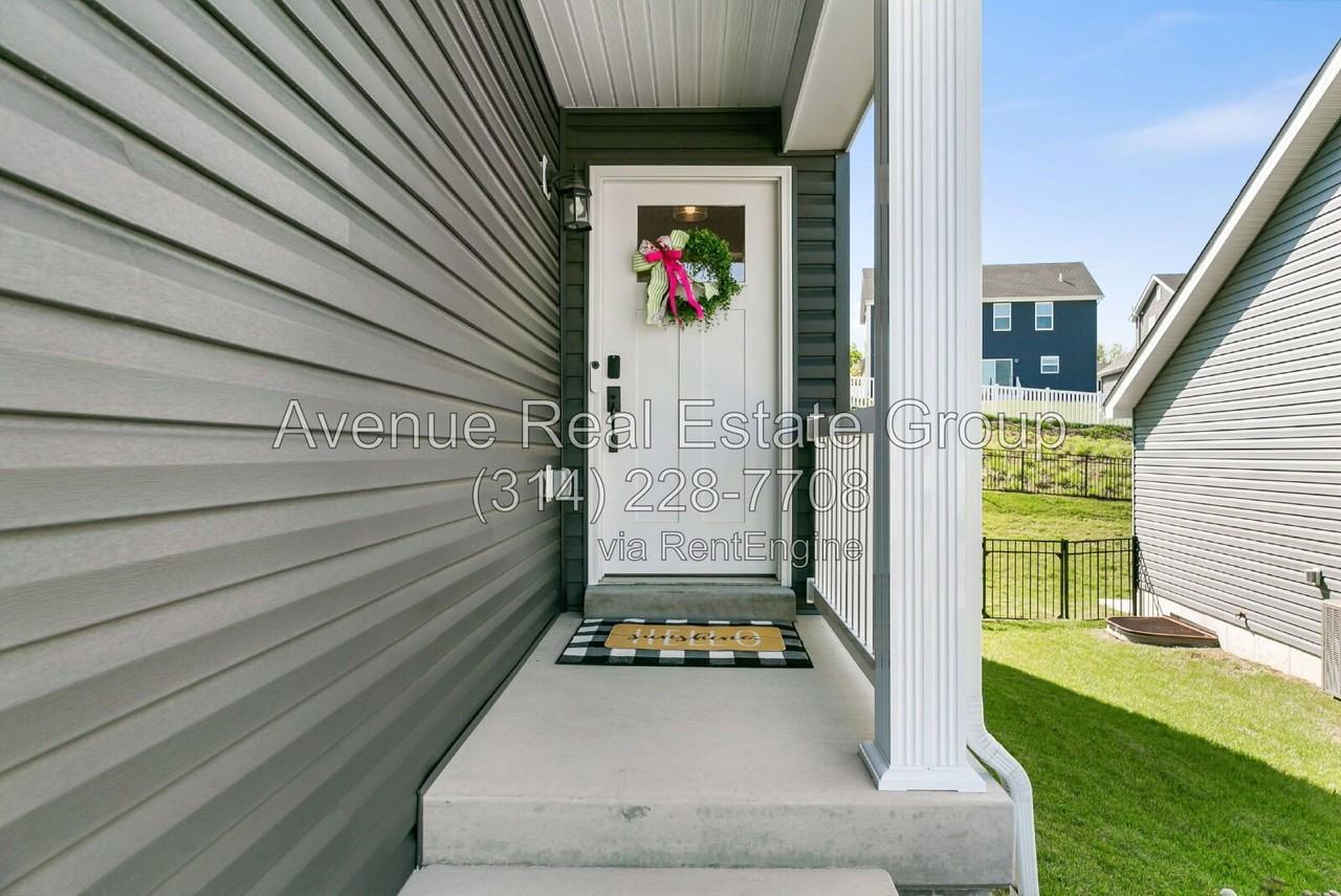 1016 Black Bear Dr - Photo 3 of 21