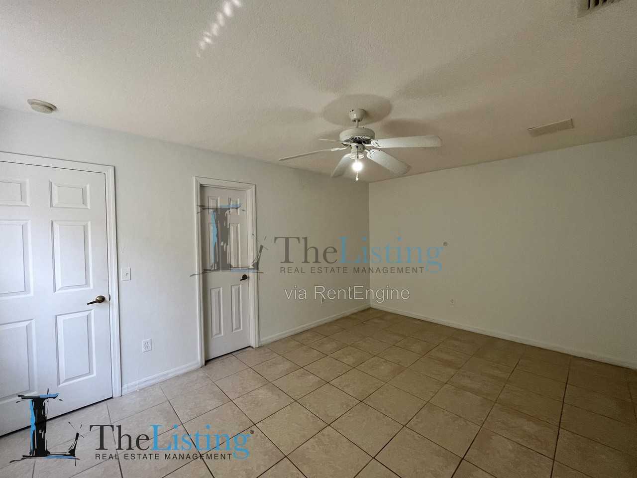 327 Coconut Palm Way ## 5 - Photo 6 of 9
