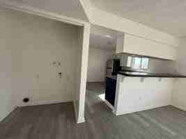 featured image of 1312 Flower St #C