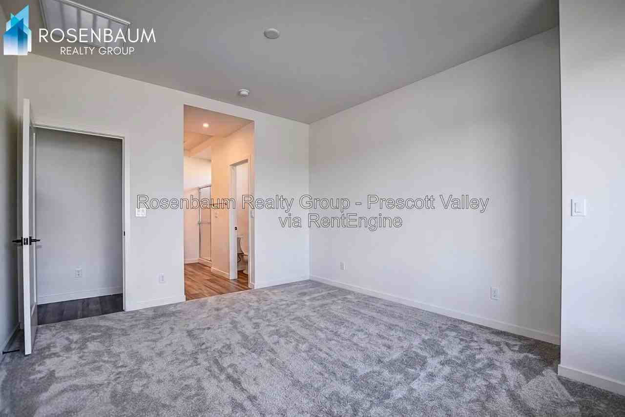 5786 E Richmond Rd - Photo 7 of 18