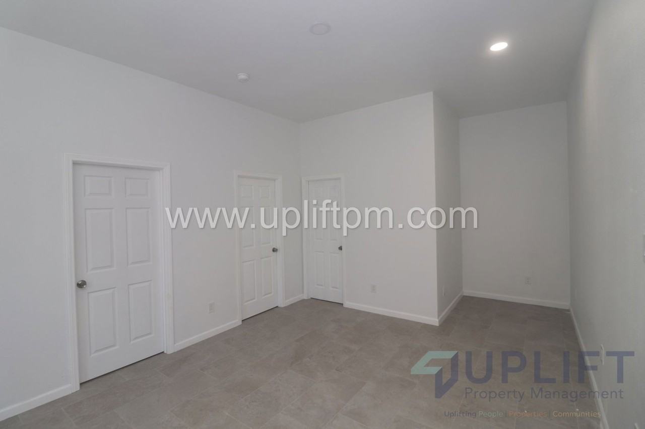 9013 N Magnolia Ave - Photo 6 of 15