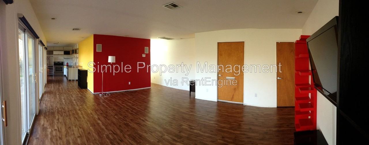 2255 Nw 42nd St - Photo 2 of 8