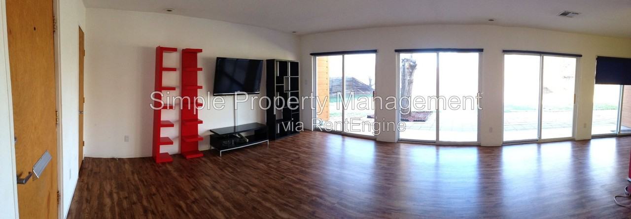 2255 Nw 42nd St - Photo 3 of 8