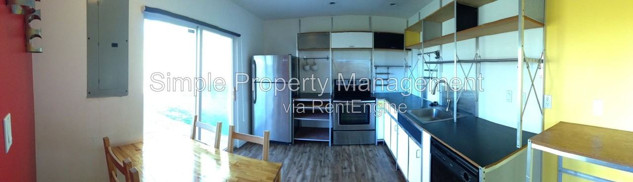 2255 Nw 42nd St - Photo 4 of 8