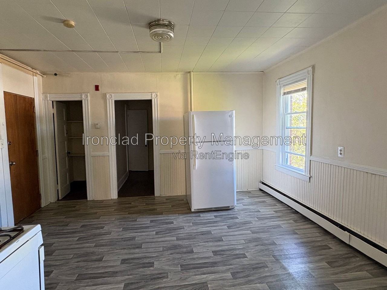 242 Washington St #242-2N - Photo 4 of 10