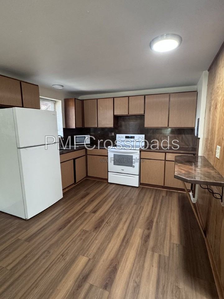 2323 Newton St #10 - Photo 2 of 16