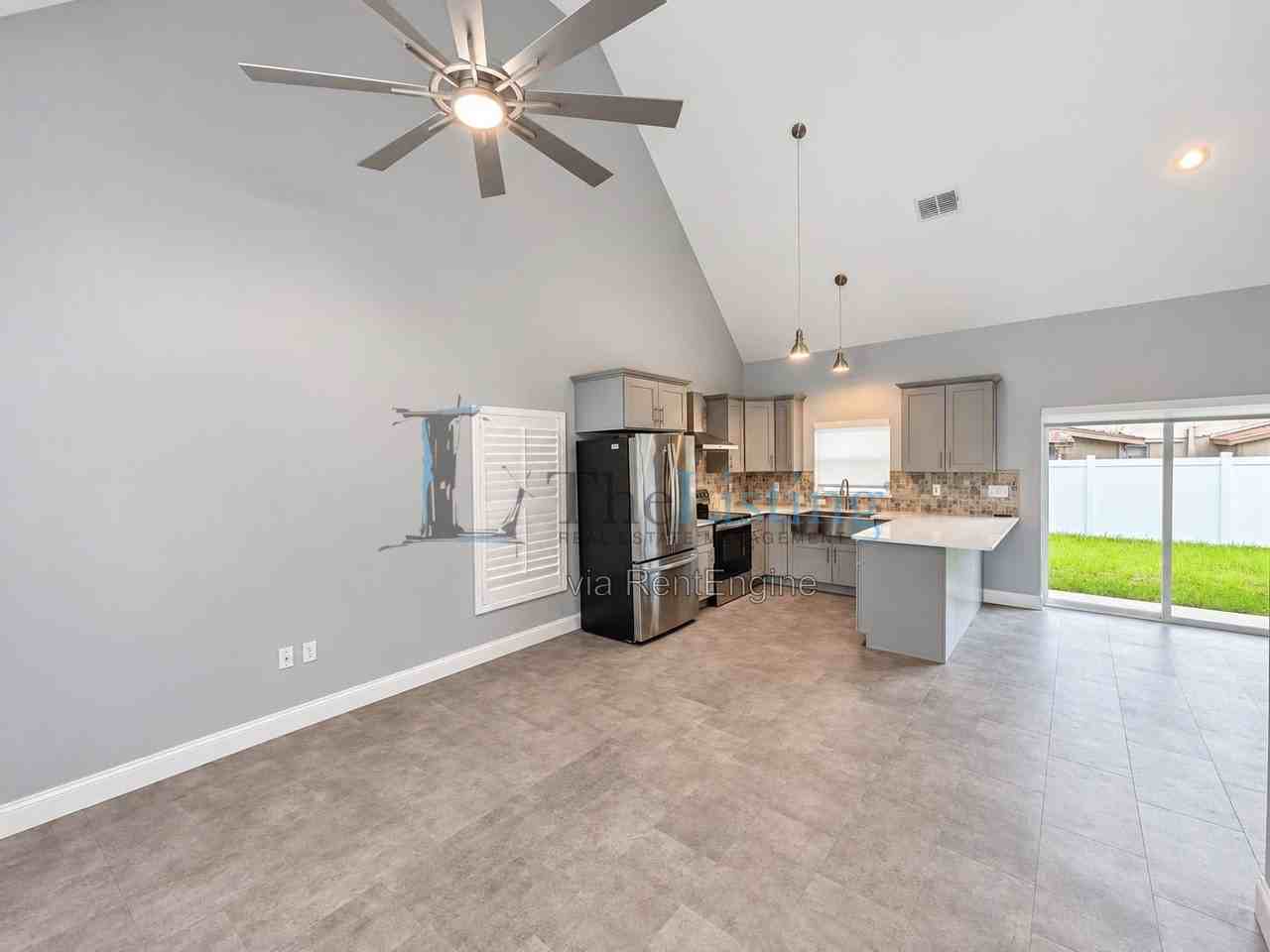 727 Magnolia Ave #1 - Photo 6 of 26