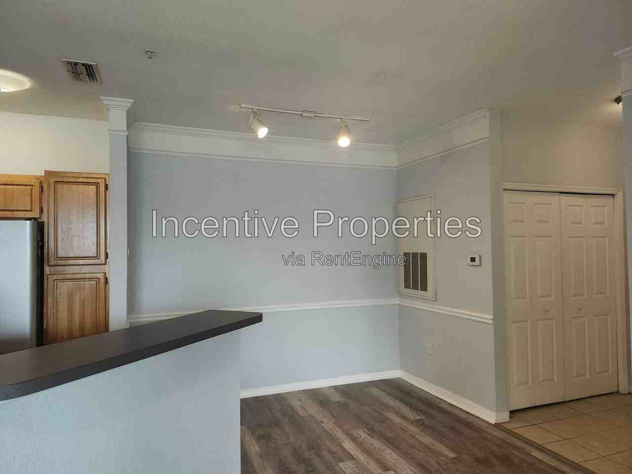 6685 Queens Borough Ave #305 - Photo 3 of 42
