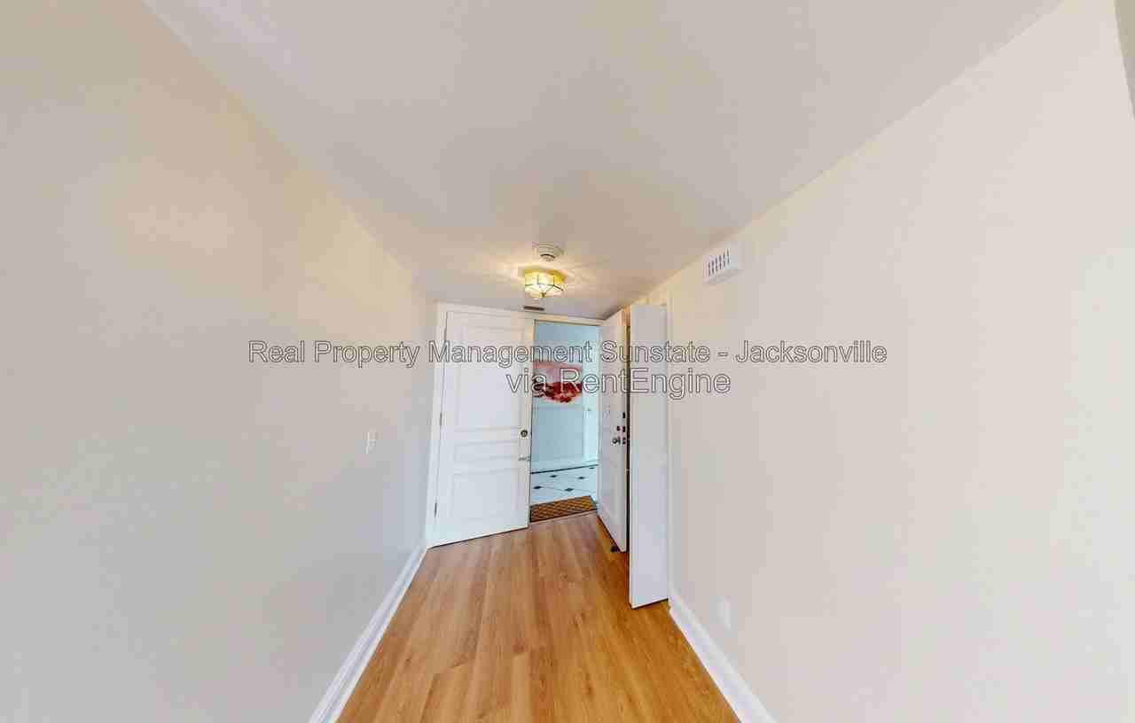 1596 Lancaster Ter #1B - Photo 6 of 25
