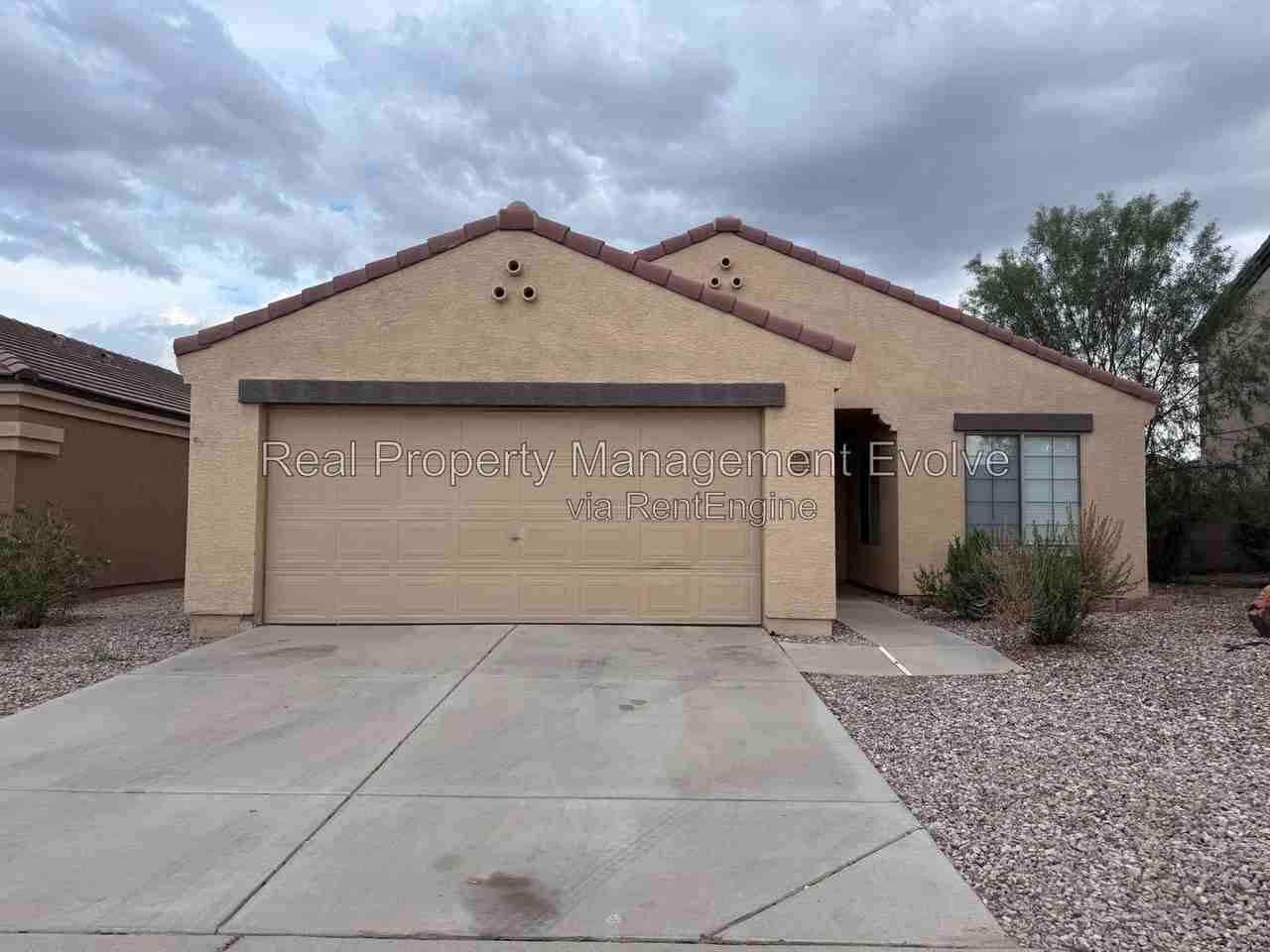 15999 W Larkspur Dr - Photo 2 of 23