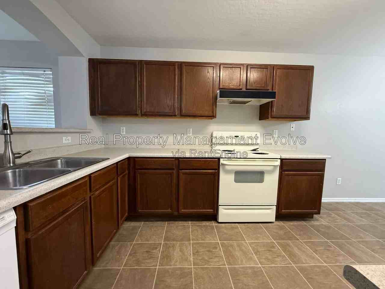 15999 W Larkspur Dr - Photo 5 of 23