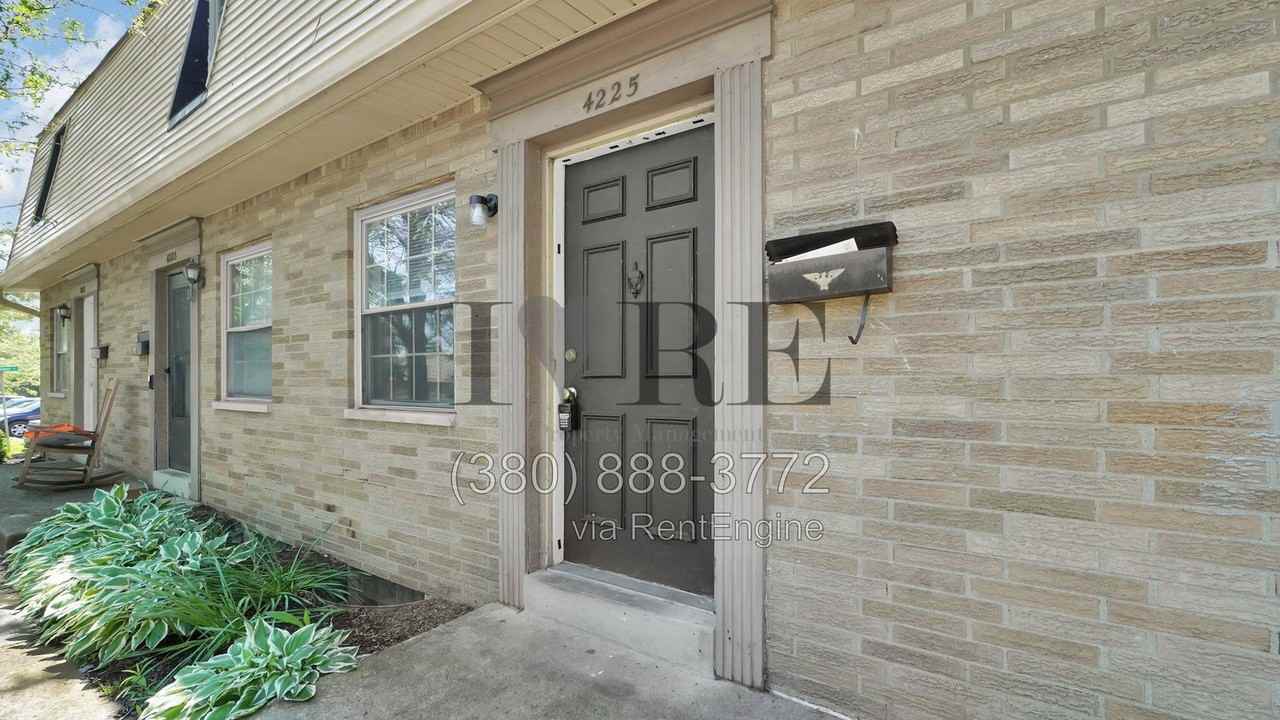 4225 Morsetowne Ct W - Photo 2 of 27
