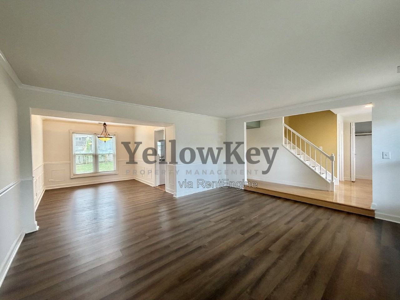 728 Buffalo Cir - Photo 2 of 14