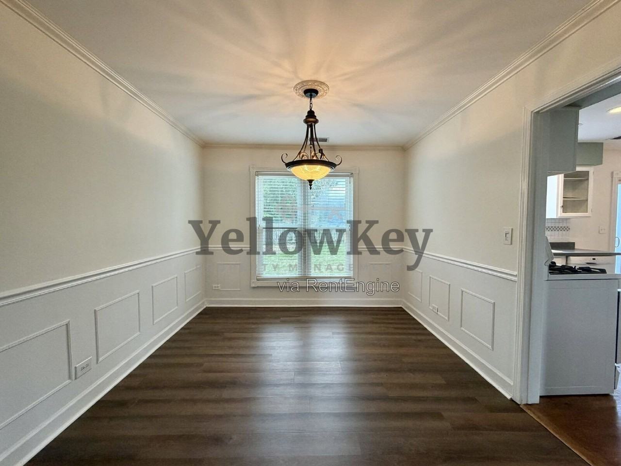 728 Buffalo Cir - Photo 4 of 14