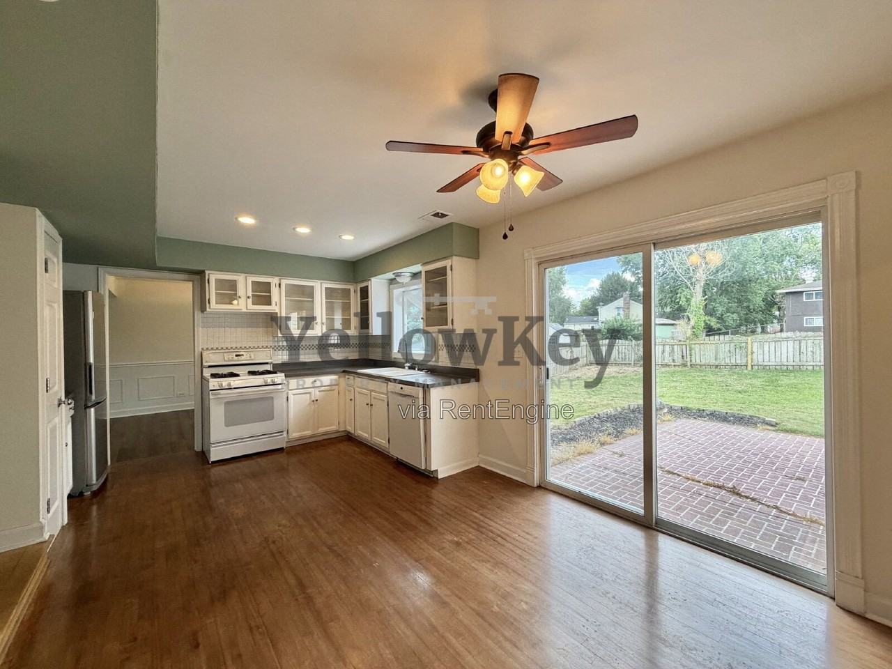 728 Buffalo Cir - Photo 6 of 14