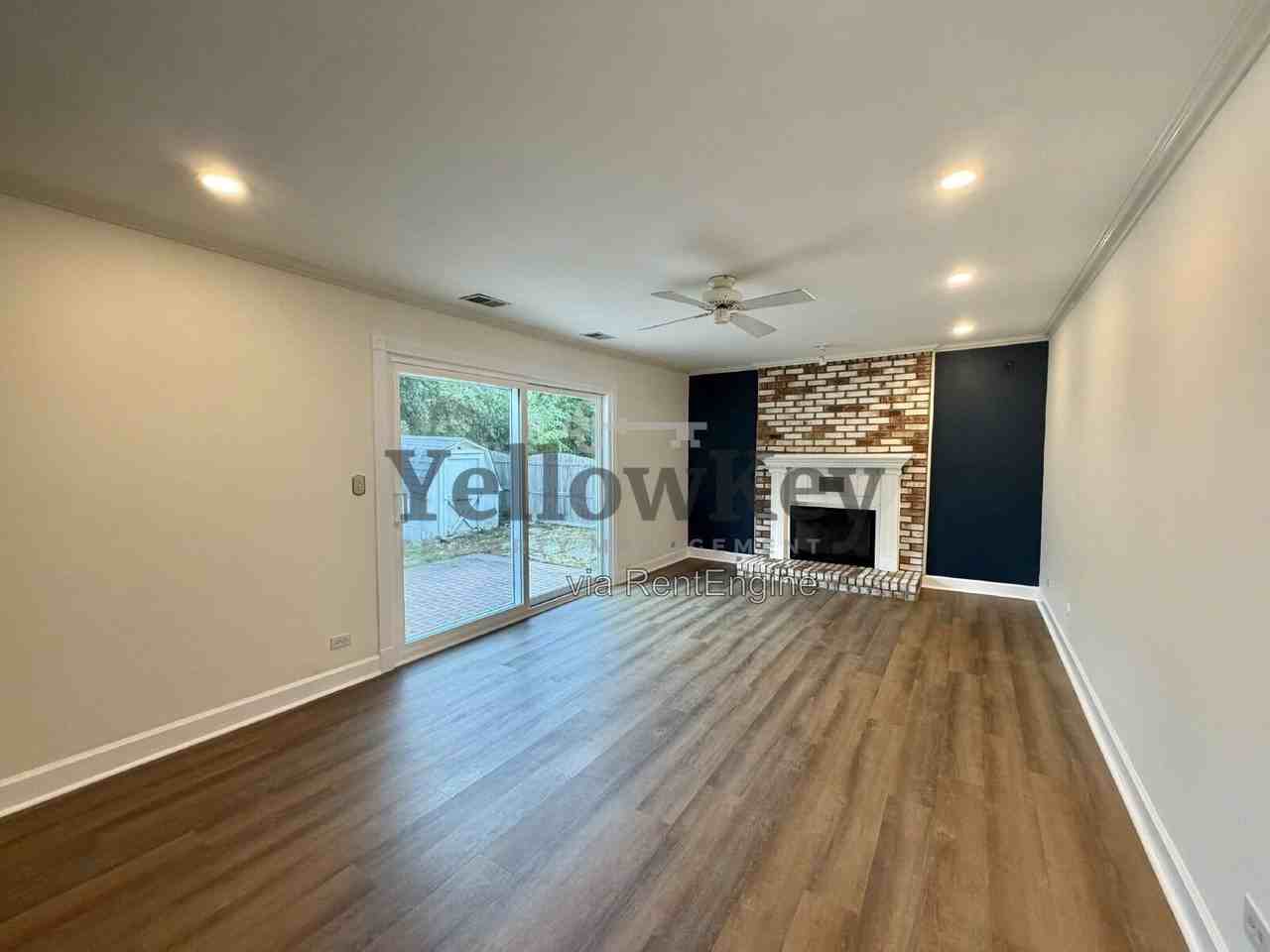 728 Buffalo Cir - Photo 7 of 14