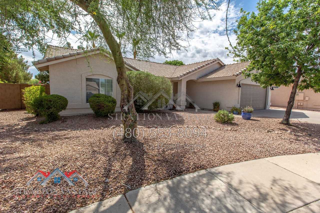 1121 S Crossbow Pl - Photo 3 of 38