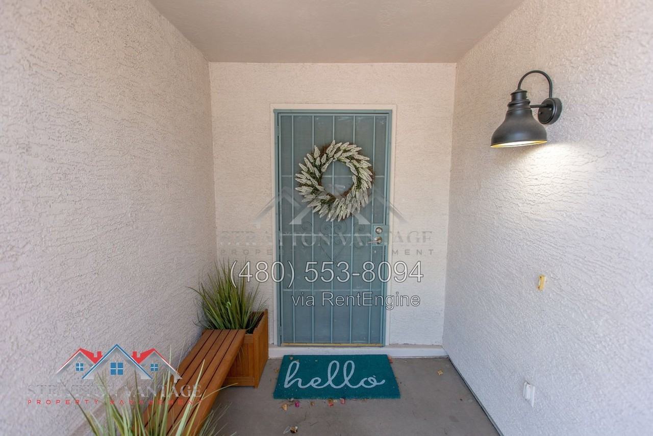 1121 S Crossbow Pl - Photo 5 of 38