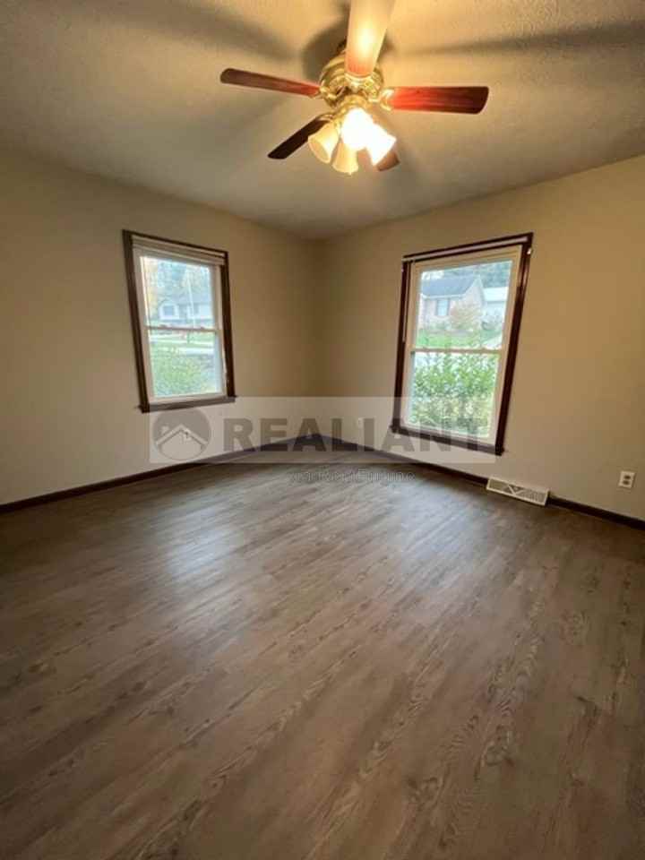 118 Robin Rd #A - Photo 4 of 8