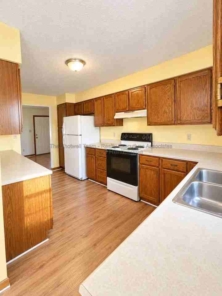 6923 Wright Rd #2 - Photo 3 of 10