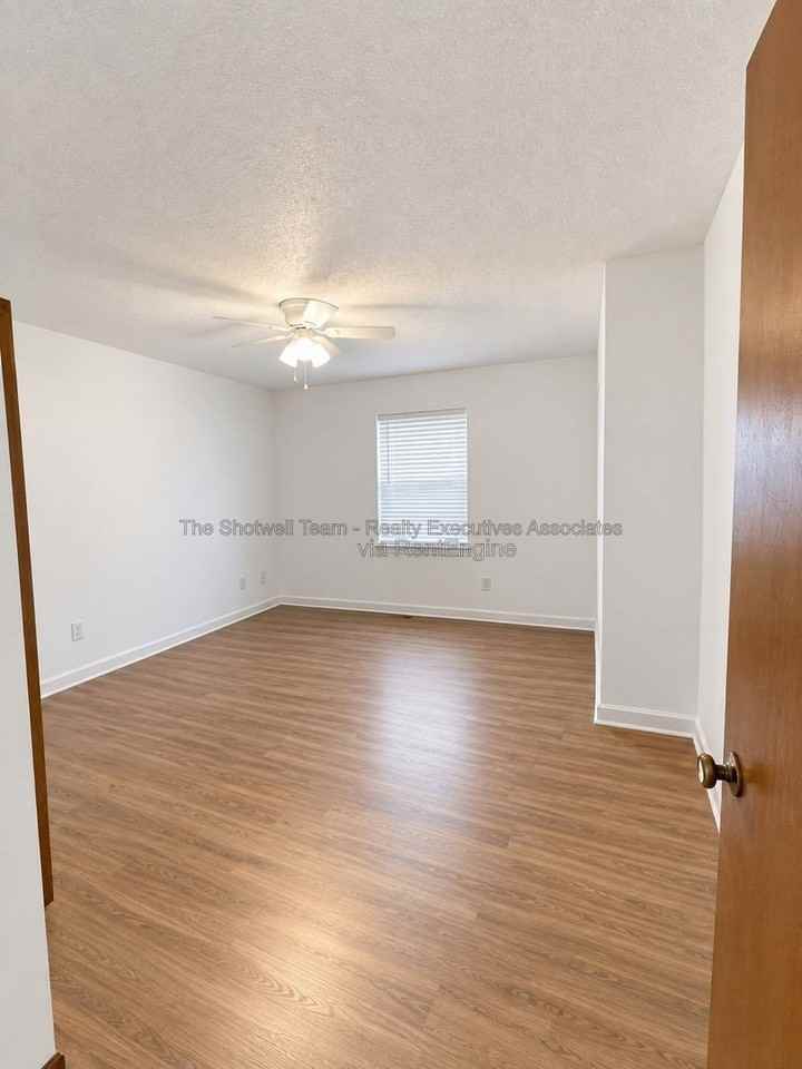 6923 Wright Rd #2 - Photo 7 of 10
