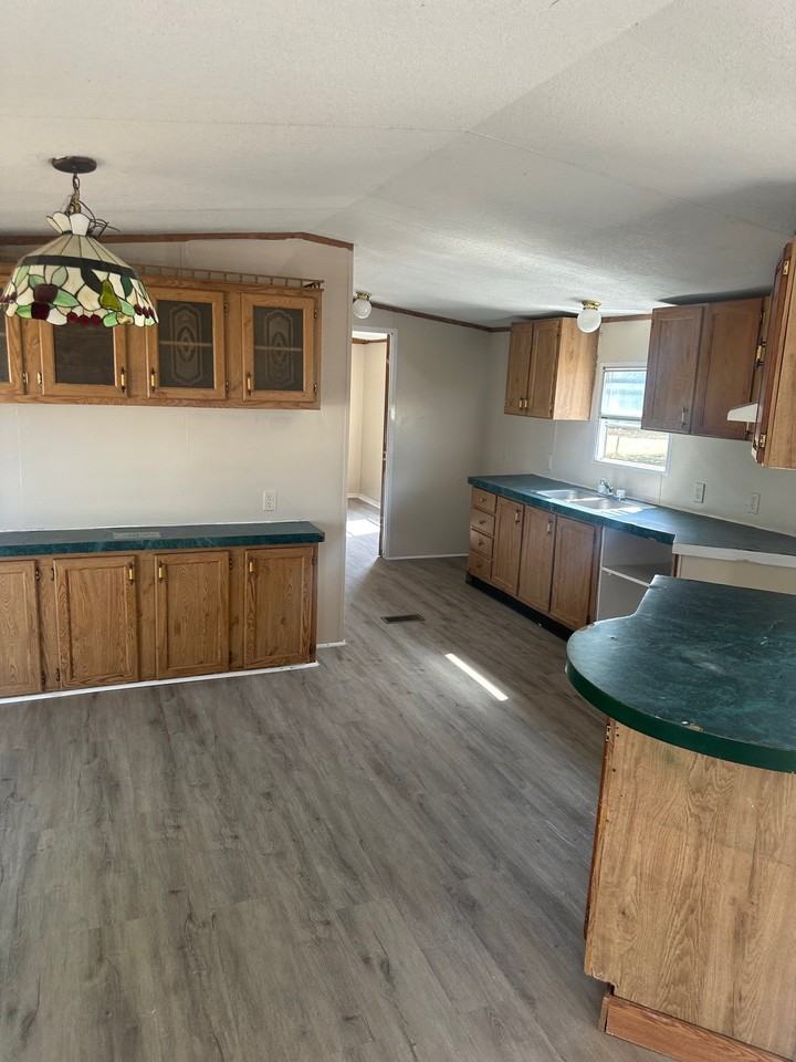 125 Pebbles Ln - Photo 2 of 10