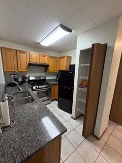 1829 S Carpenter St - Photo 6 of 14