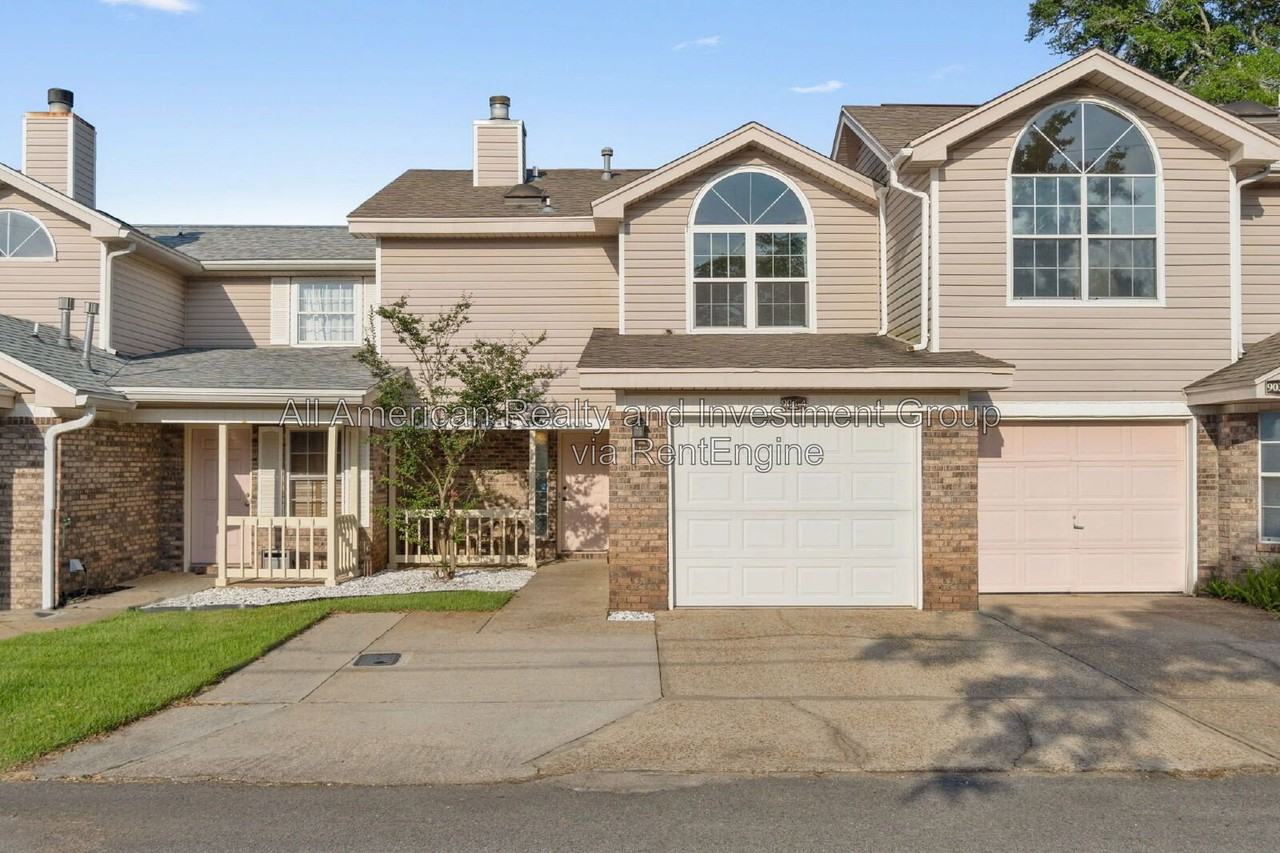 903 Piedmont Pl