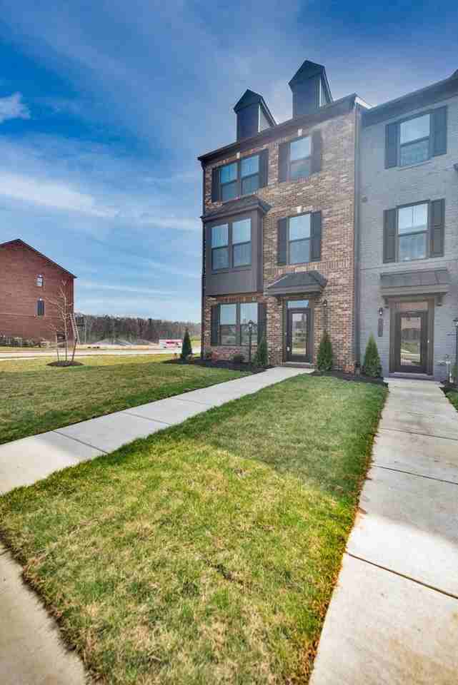 14101 Millpointe Rd - Photo 4 of 45