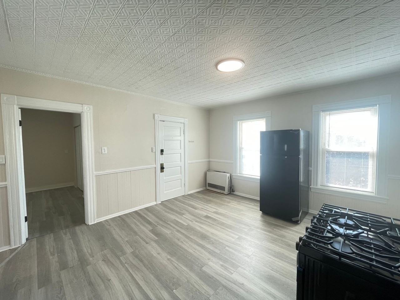 347 Hayward St #2 - Photo 3 of 29