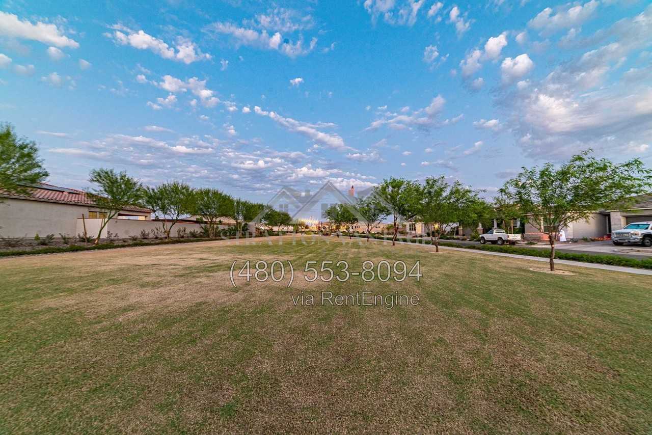 9607 E Solina Ave - Photo 4 of 36