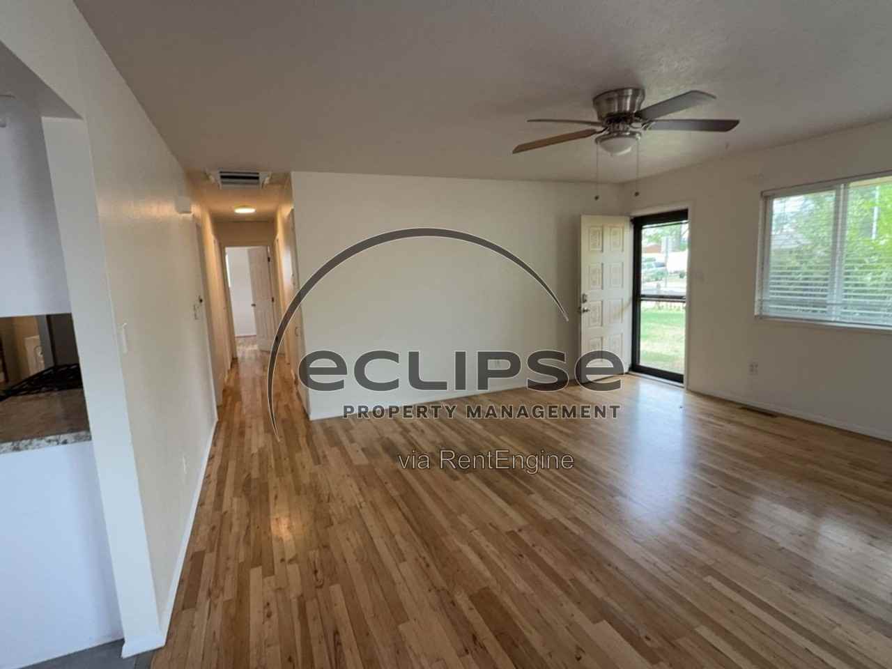 2755 Sunshine Ln - Photo 5 of 50