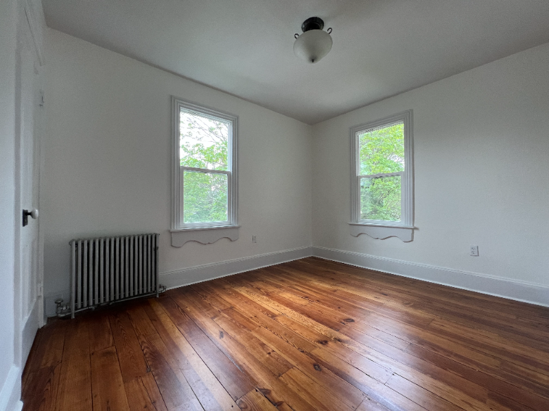 4798 Steele Ave - Photo 5 of 21