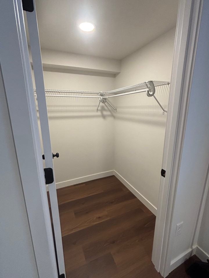 307 E Jefferson St - Photo 4 of 20