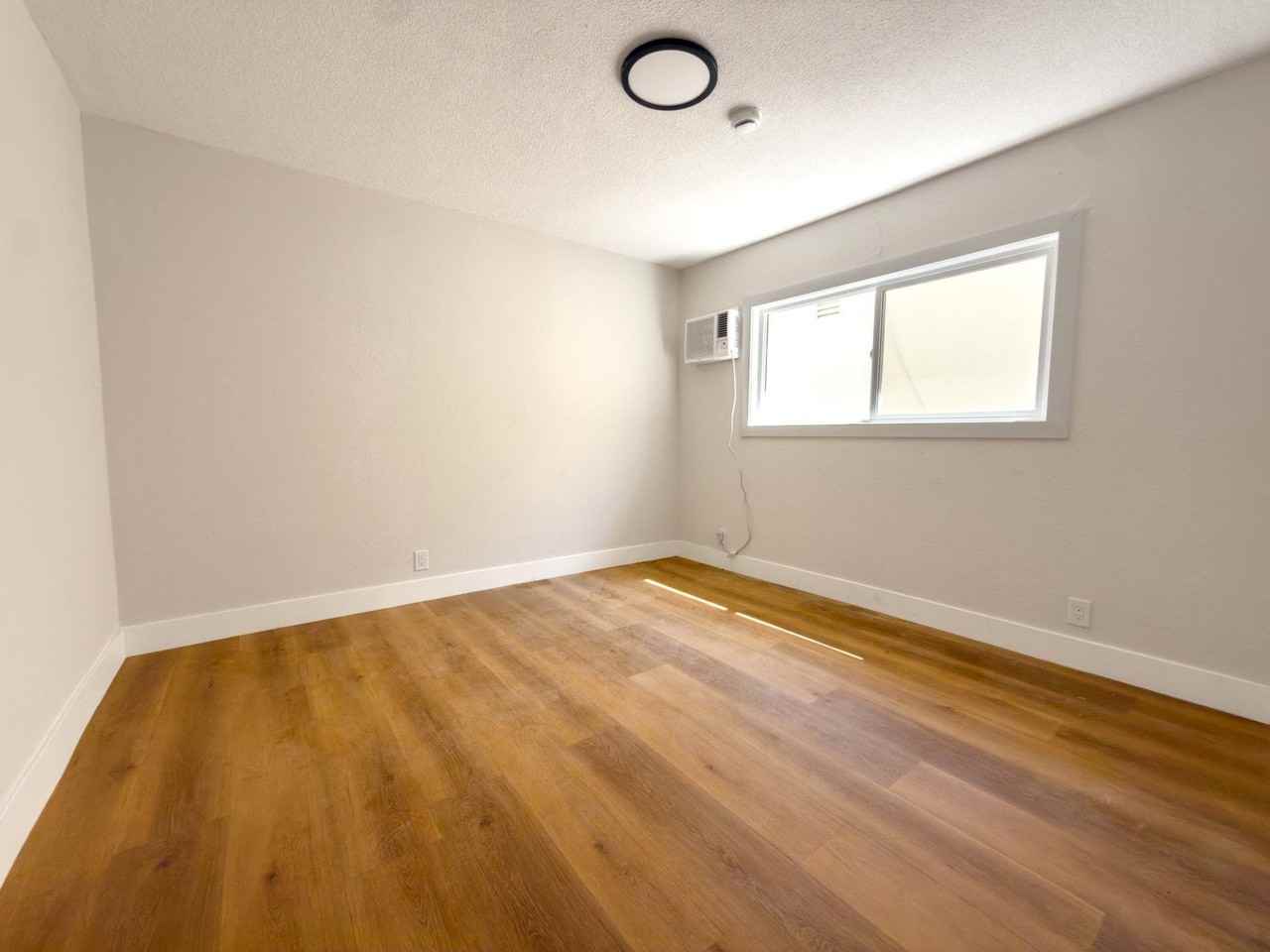 8118 S Western Ave #1A - Photo 6 of 13