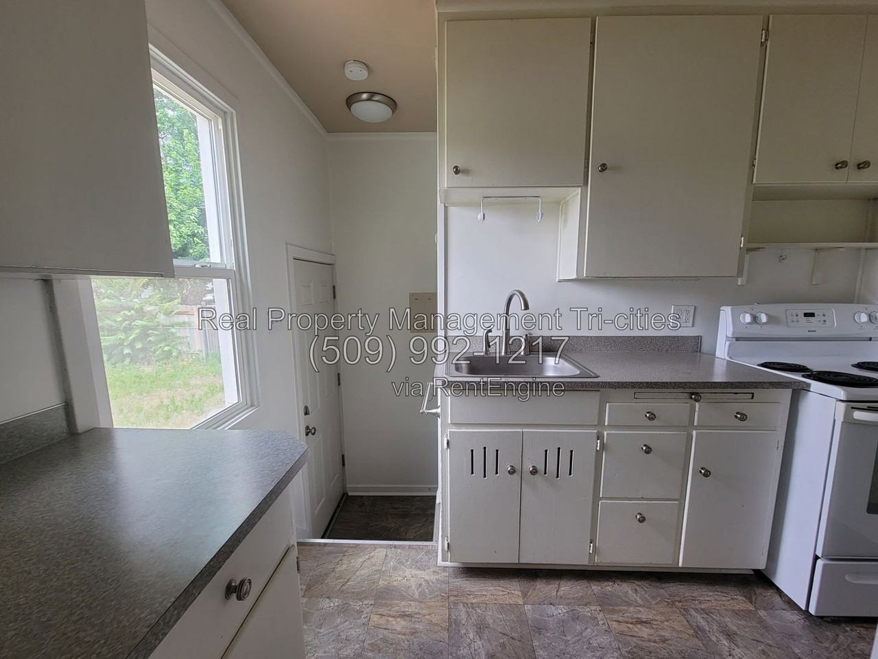 1416 Mahan Ave - Photo 5 of 13