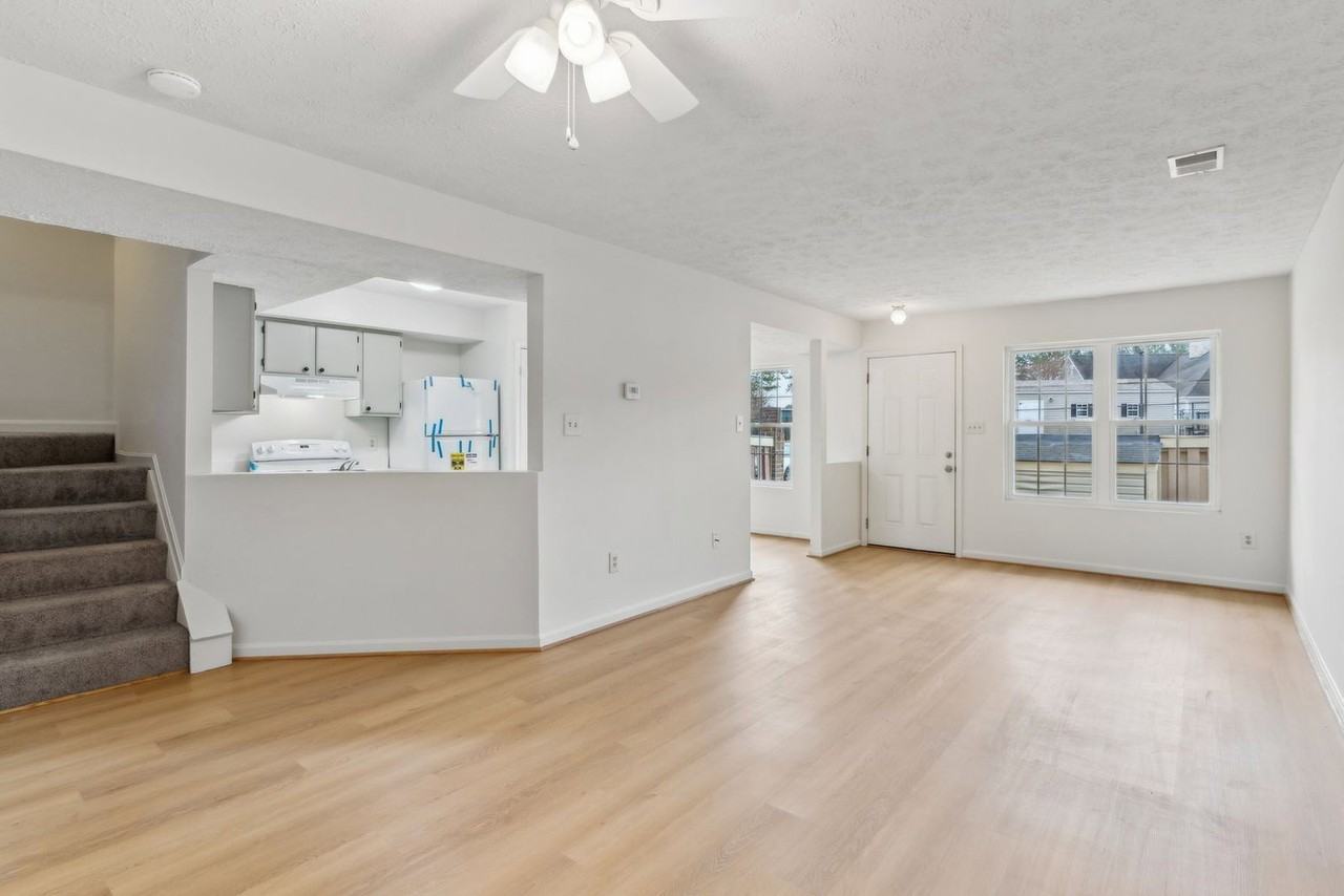 46353 Columbus Dr #406 - Photo 2 of 15